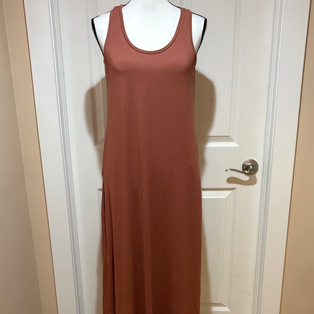 Sleeveless Rust Maxi Dress